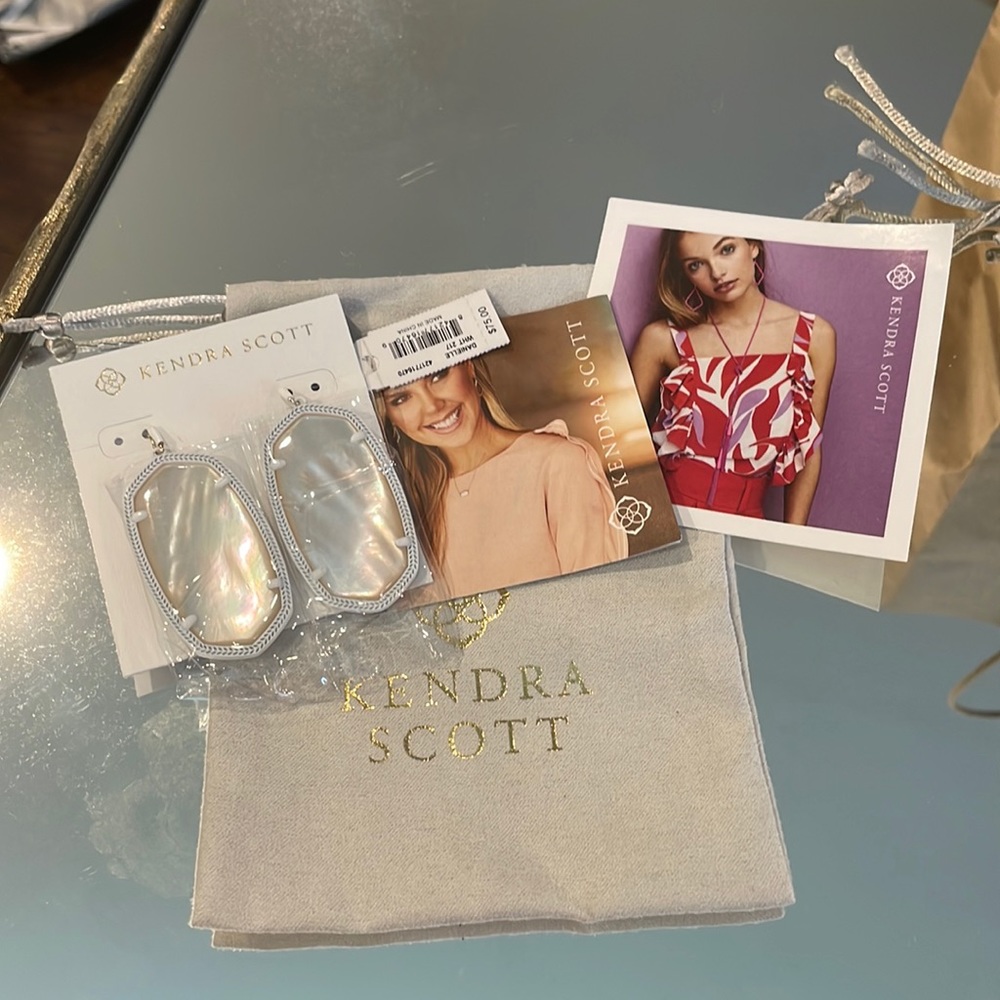 kendra scott earrings